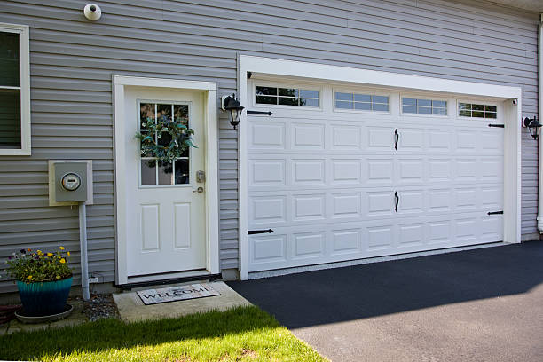 24/7 Emergency Garage Door Panel Replacement experts in Ramsey, NJ